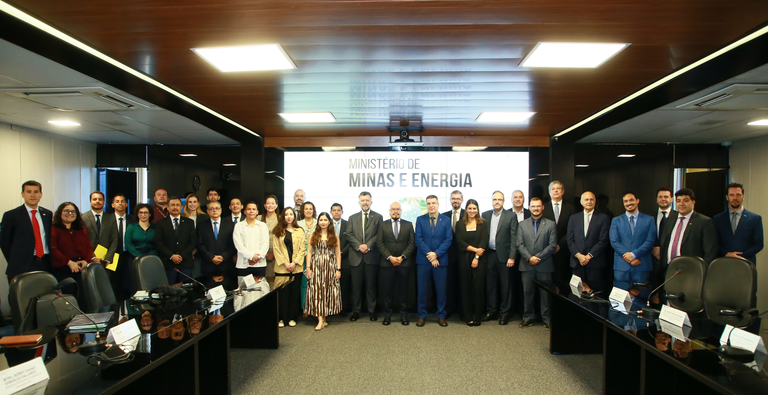 Site - MME e México - Tauan Alencar.png