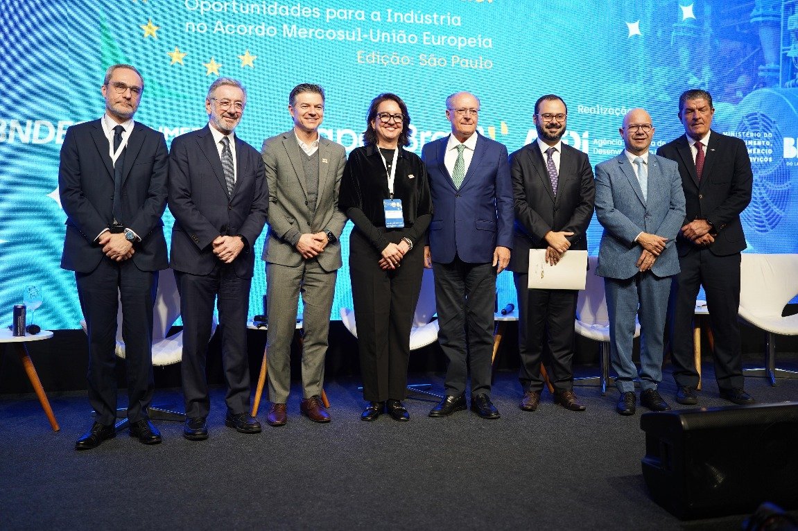 Foto com autoridades