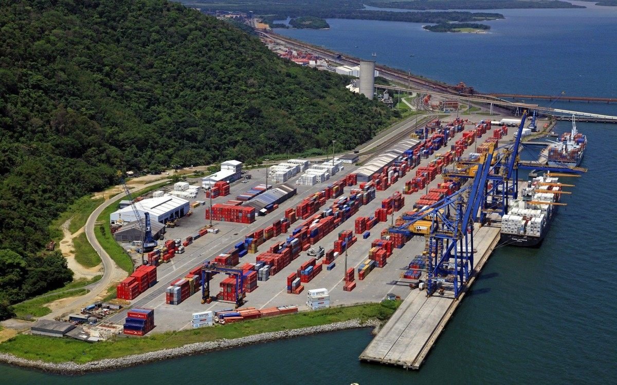 Porto de Itaguaí (RJ)