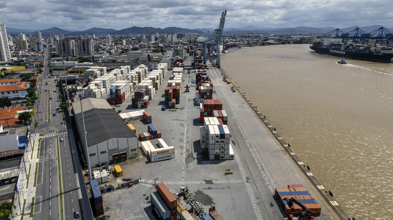 Banner concessão porto de Itajaí 2.png