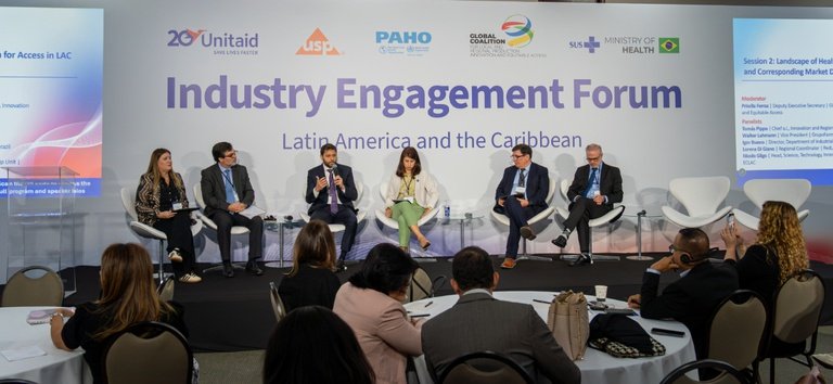 Fórum internacional debate medicamentos e tecnologias na América Latina